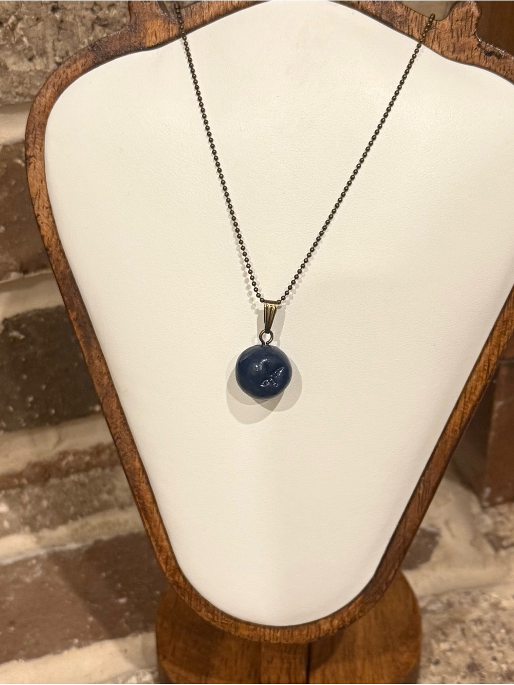 Classic Navy Blue Round Stone Pendant Necklace